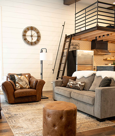 Silver_Fir_Loft_ - _Snoqualmie_Summit_2_living_room_01