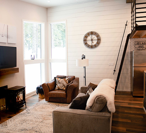 Silver_Fir_Loft_ - _Snoqualmie_Summit_2_living_room_12_tall_angle
