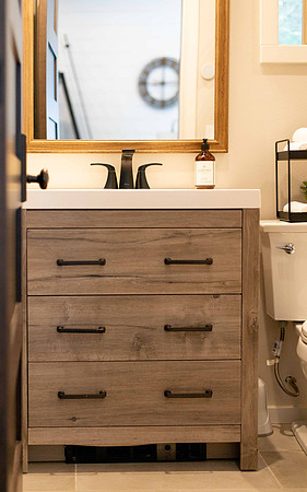 Silver_Fir_Loft_ - _Snoqualmie_Summit_7_bathroom_05