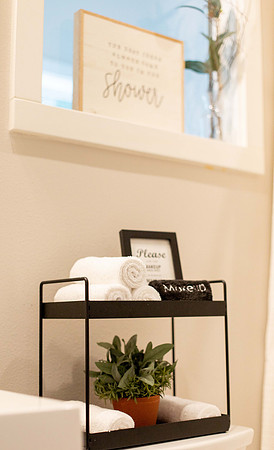 Silver_Fir_Loft_ - _Snoqualmie_Summit_7_bathroom_07_decor