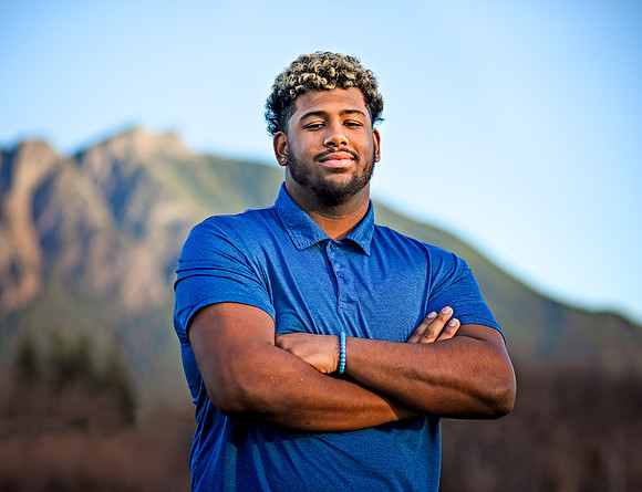 12 - Jayden - Class of '24 - Jeannine Pound Photography