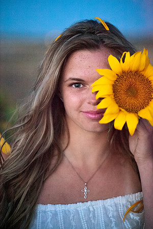Senior Portraits with Jeannine Pound Photography in Ellensburg
